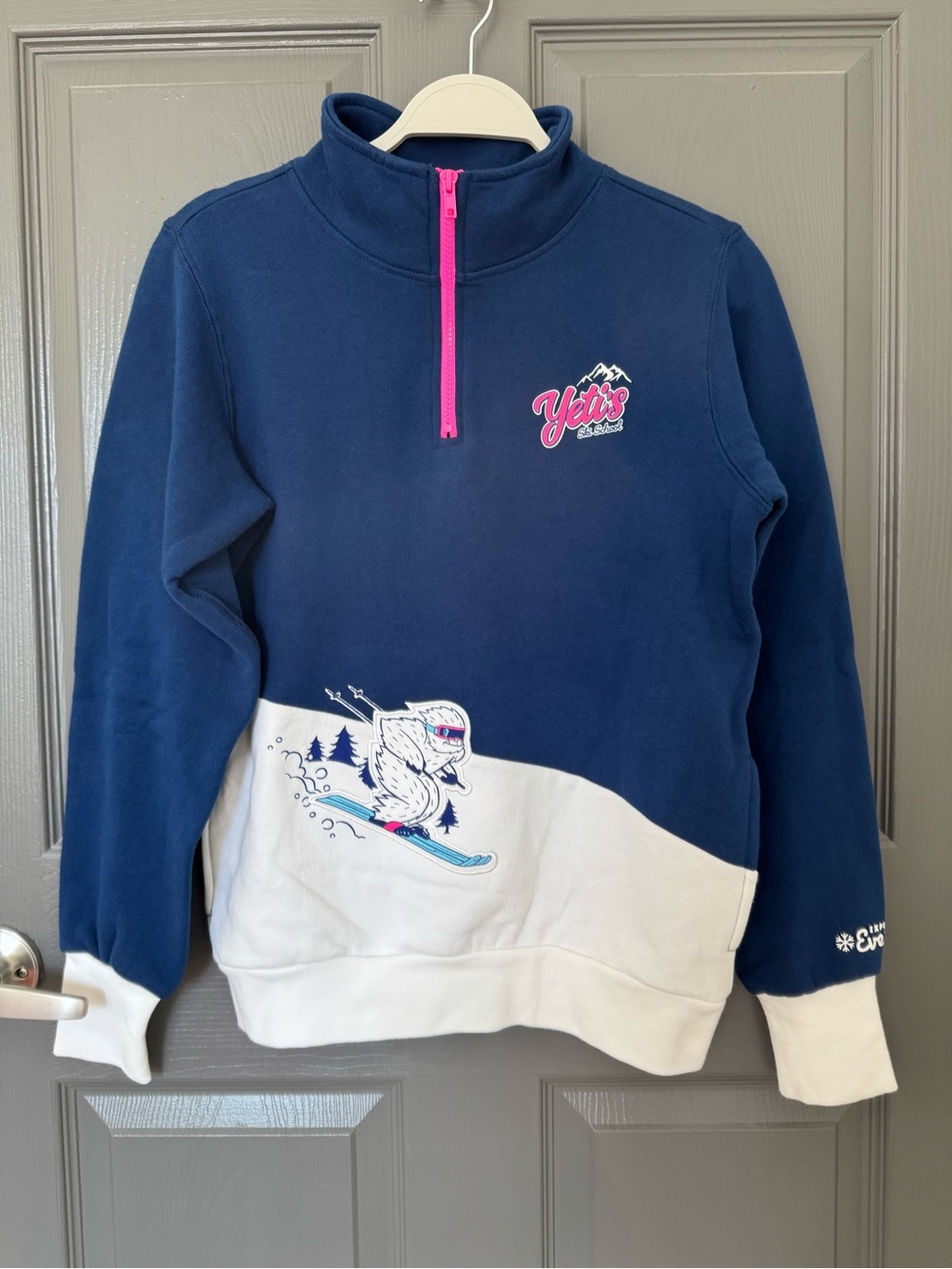 NWOT DISNEY Expedition Everest 1/4 Zip